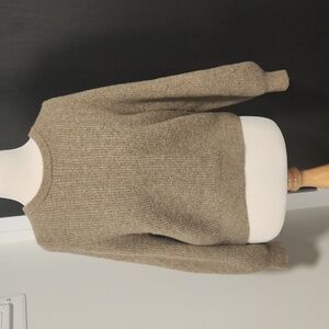 Uniqlo wool puffy sleeve sweater